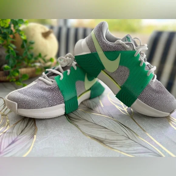 Nike GP Challenge 1 Premium size 6 Tennis Shoes Sports Hard Court .FJ2044-001. - Picture 8 of 14